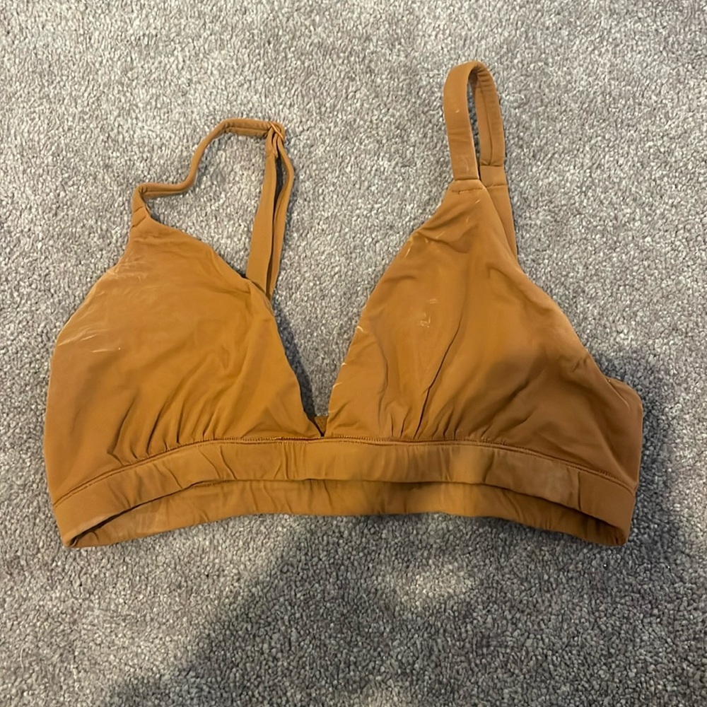 Skims Triangle Tan/Nude Brallete